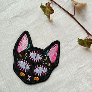 🔮 OCCULT POP 🔮 x1 Y2K style embroidered third-eye black cat maximalist patch